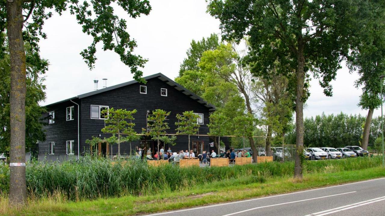 Hotel De la Rue Pipowagens Sleeuwijk Exterior foto